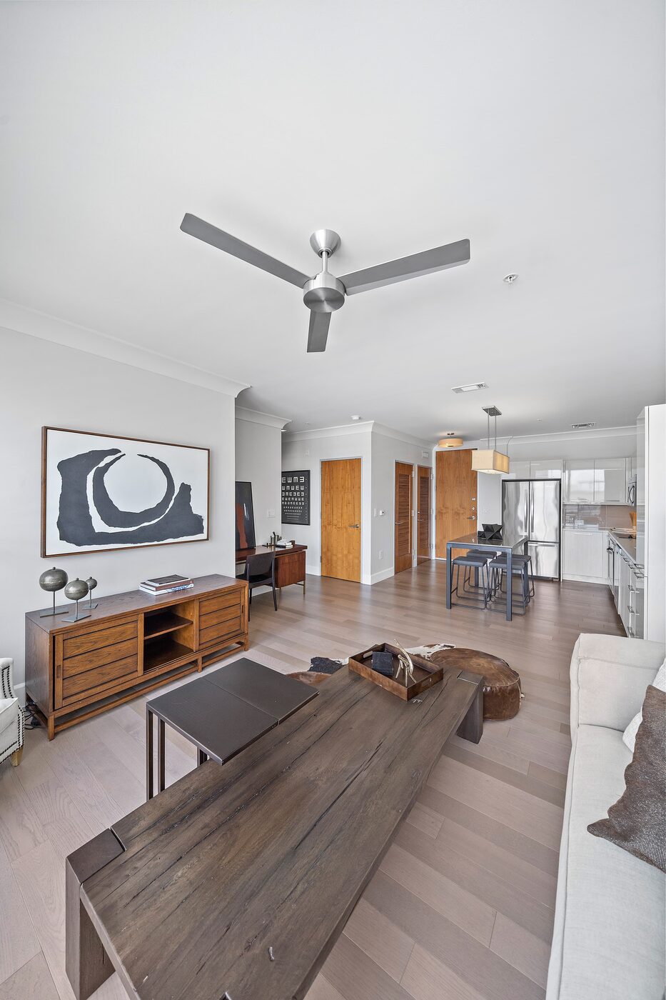 Mid-Rise apartment in Midtown